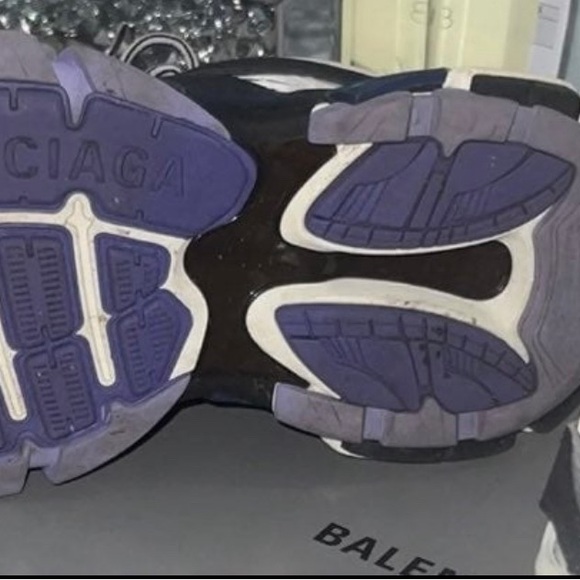 COPY - Balenciagas - Picture 1 of 16
